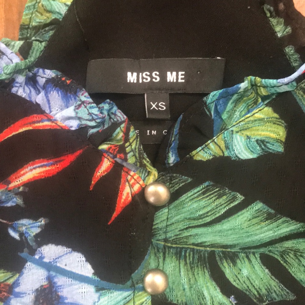 Brand new Miss Me tank top from Buckle - Picture 4 of 4